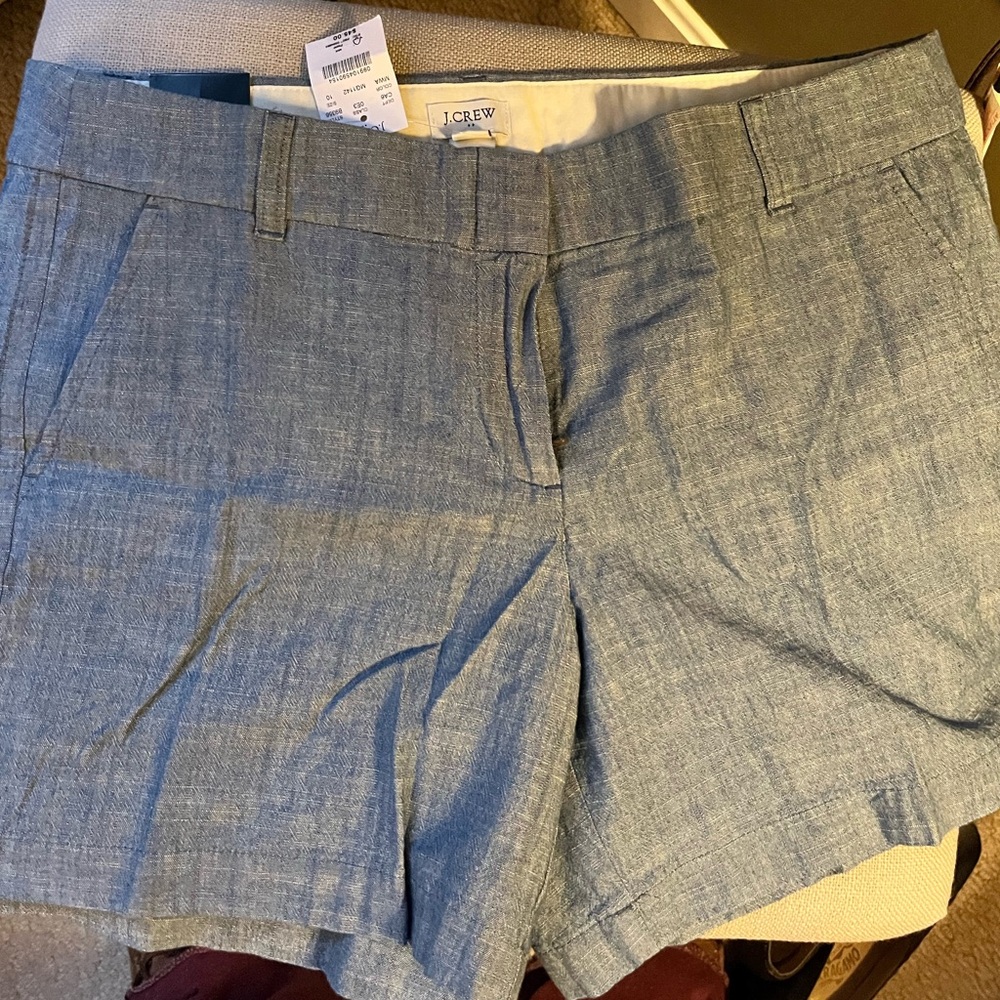 J. CREW brand new - Blue Bermuda Shorts Classic Tailored Design. 5”short .